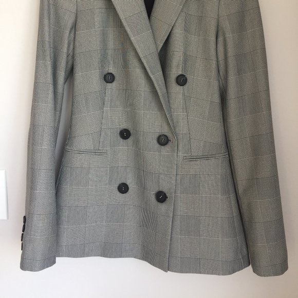Gingham Checked Blazer - perfect for Fall/Winter - Picture 8 of 8